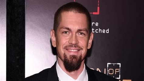 steve howey weight and height|Steve Howey Height, Weight, Age, Net Worth, Facts